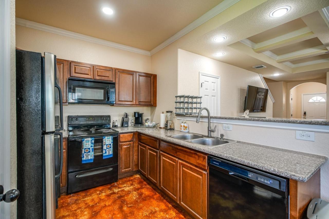 Townhome About 2 Mi To Aquarium! Hébergement de vacances San Antonio