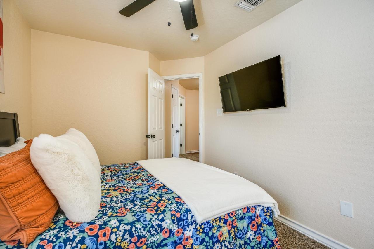 Сasa de vacaciones Townhome About 2 Mi To Aquarium! San Antonio